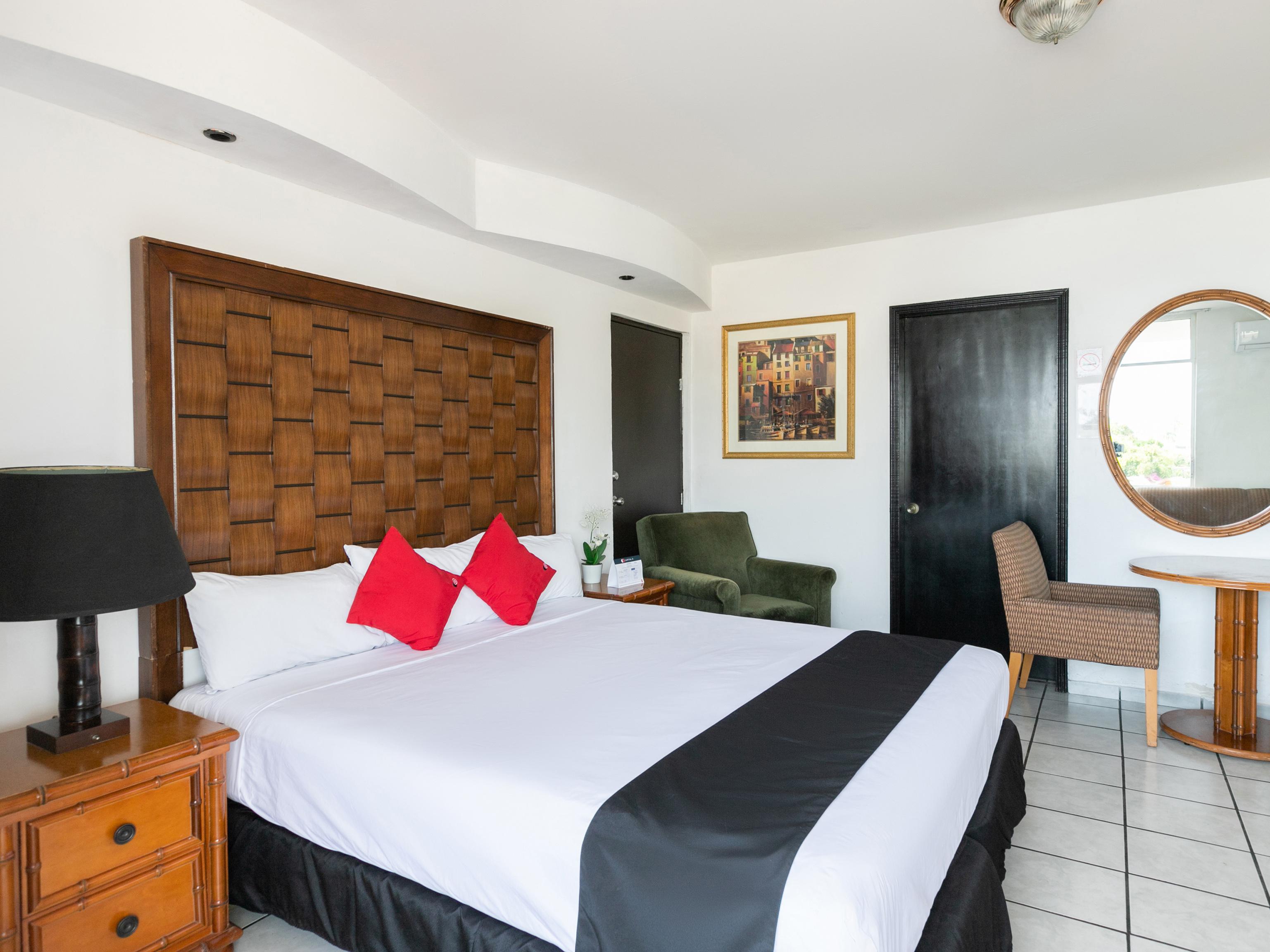 Capital O Zona Dorada Inn, 마사틀란 외부 사진