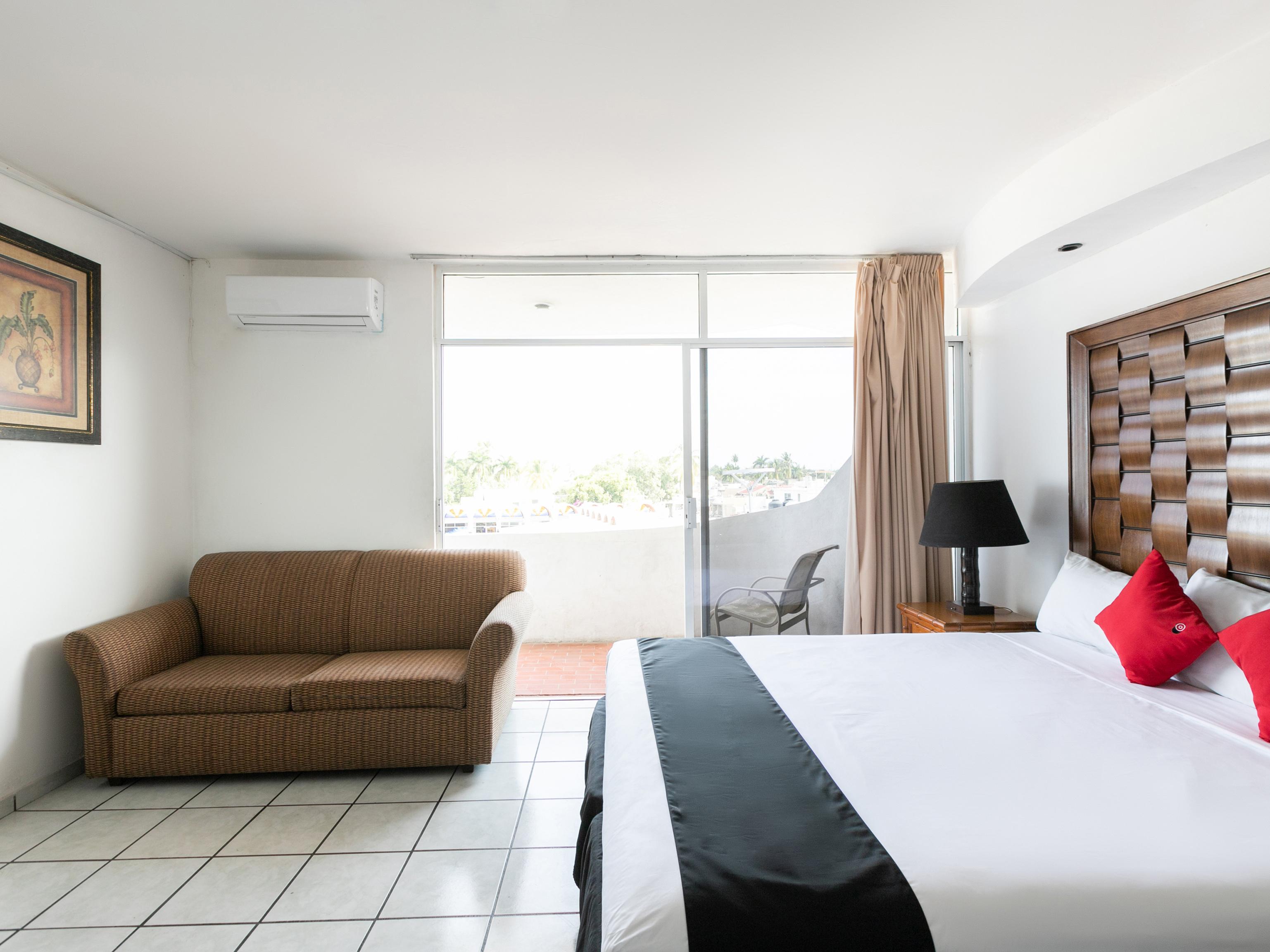 Capital O Zona Dorada Inn, 마사틀란 외부 사진