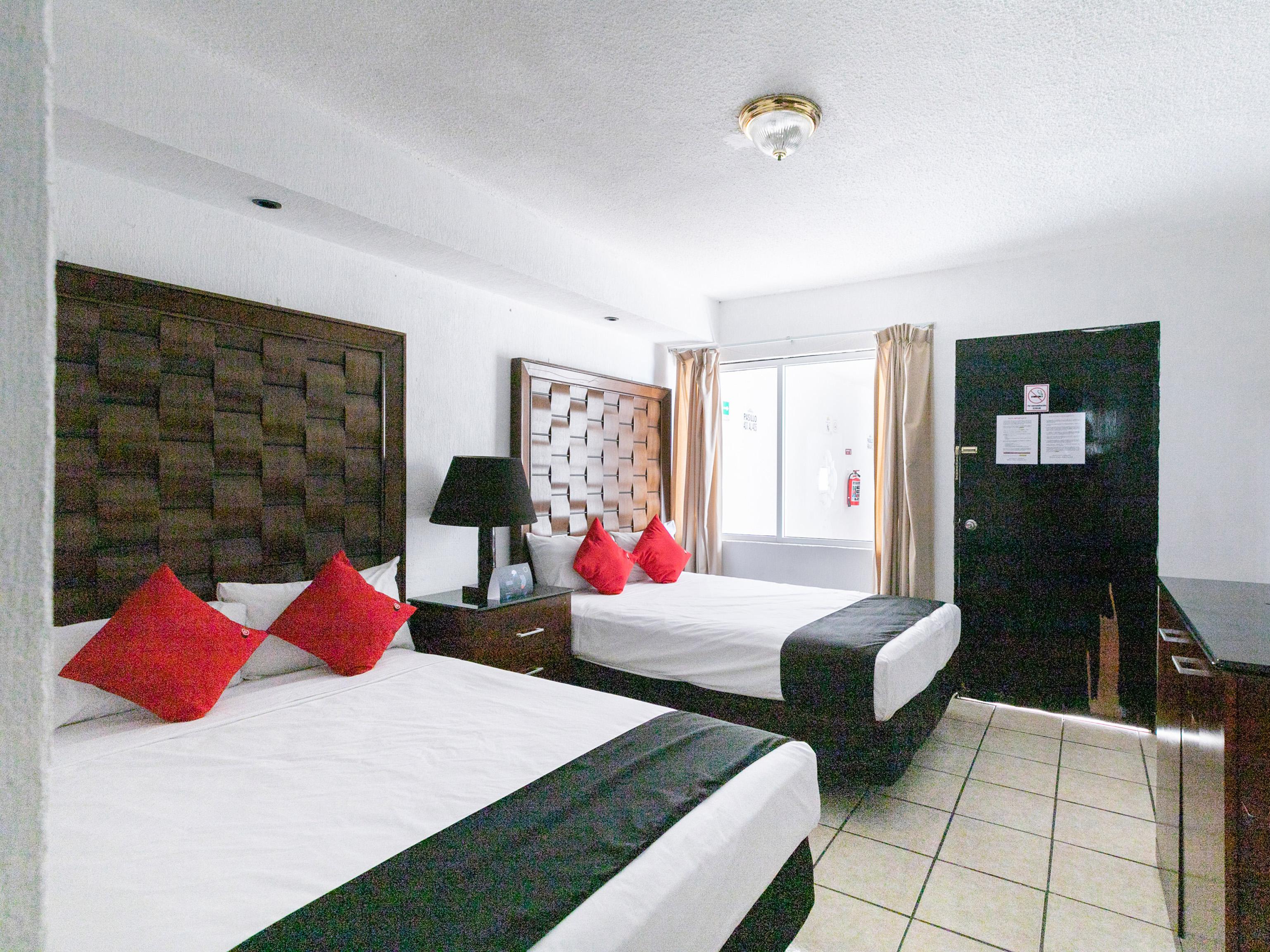 Capital O Zona Dorada Inn, 마사틀란 외부 사진