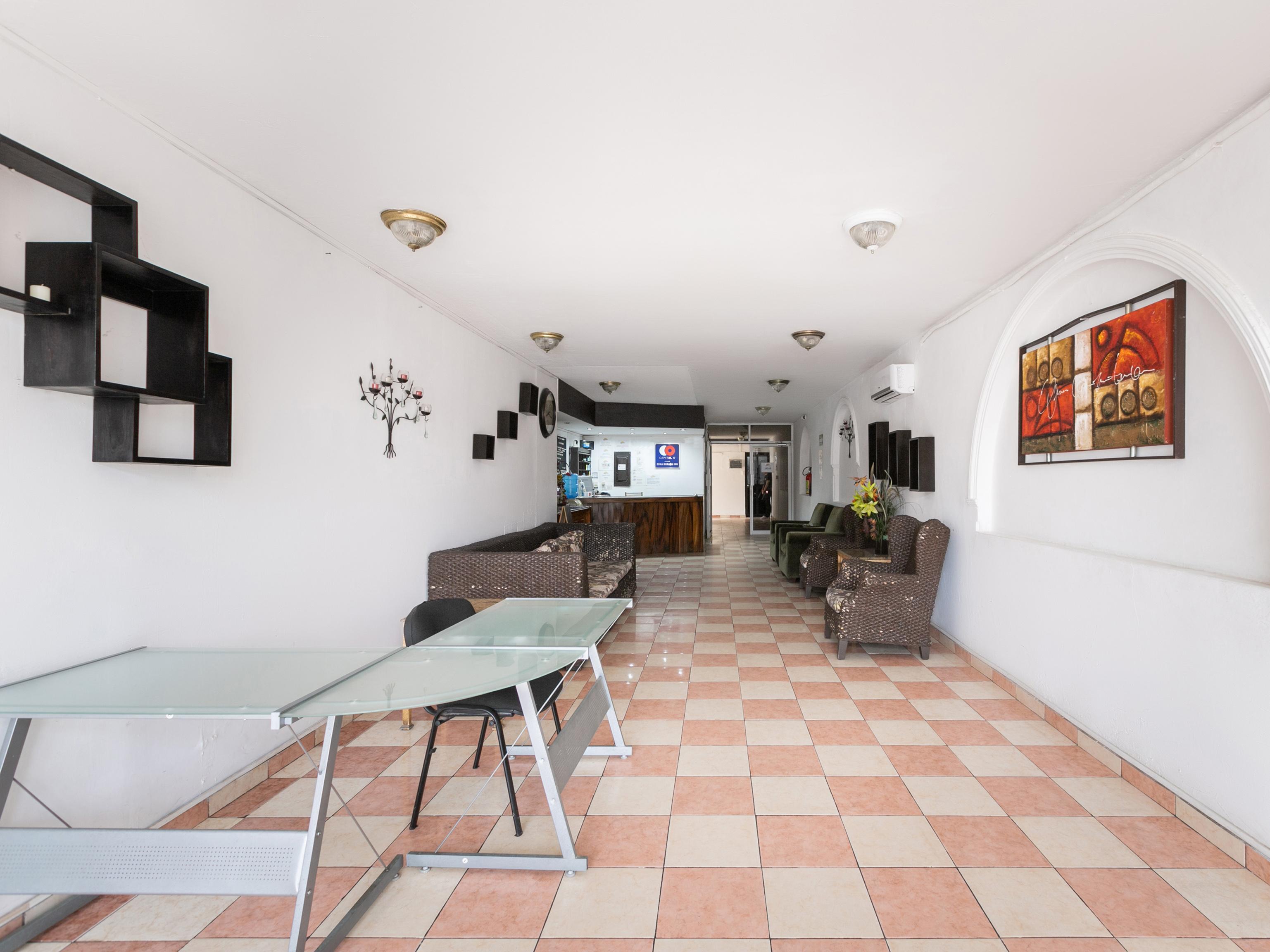 Capital O Zona Dorada Inn, 마사틀란 외부 사진