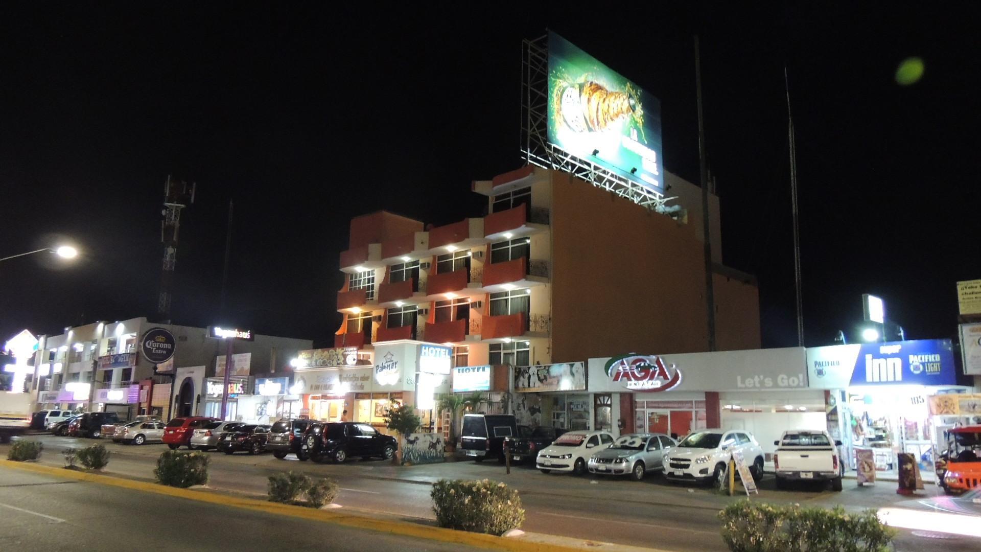 Capital O Zona Dorada Inn, 마사틀란 외부 사진